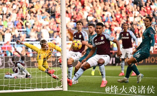 拉门斯vs伯恩茅斯全场数据：扑救5，禁区内扑救4，夺回球权7